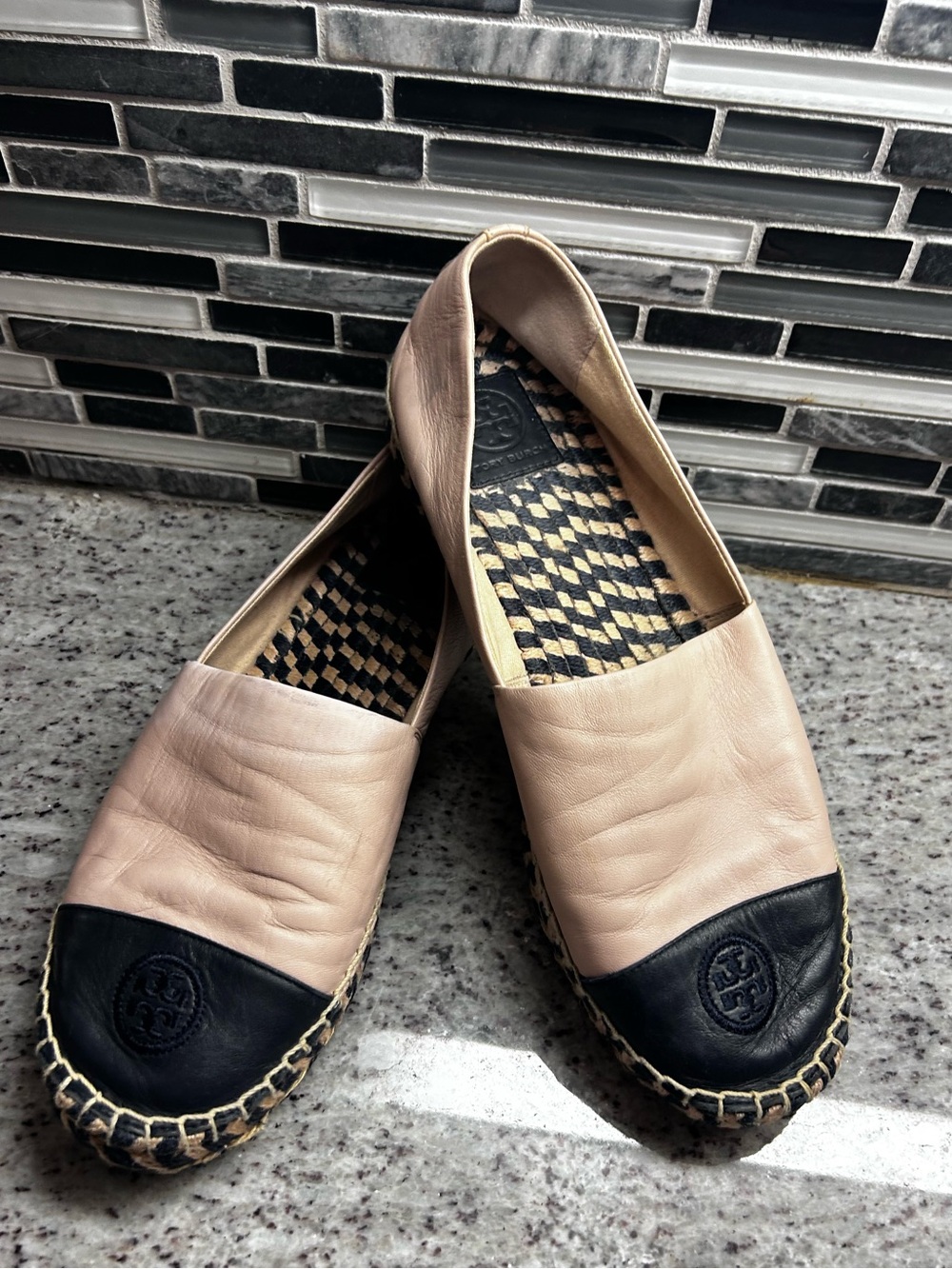 Tory Burch COLOR BLOCK PLATFORM
ESPADRILLE-NAPPA LEATHER/ navy&pink size 11